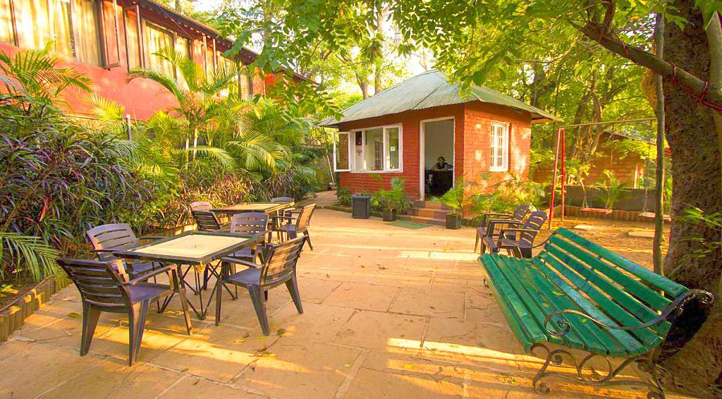 Radha Cottage Matheran Exterior photo